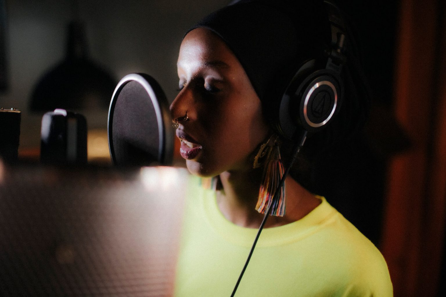 即興と融合。英国・ケニア・ウガンダ８人の伝統と才能が交わるサウンドプロジェクト。ソウルミュージック未聴の領域へ「ESP」