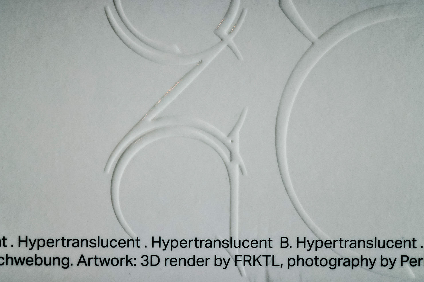 『Hypertranslucent』
