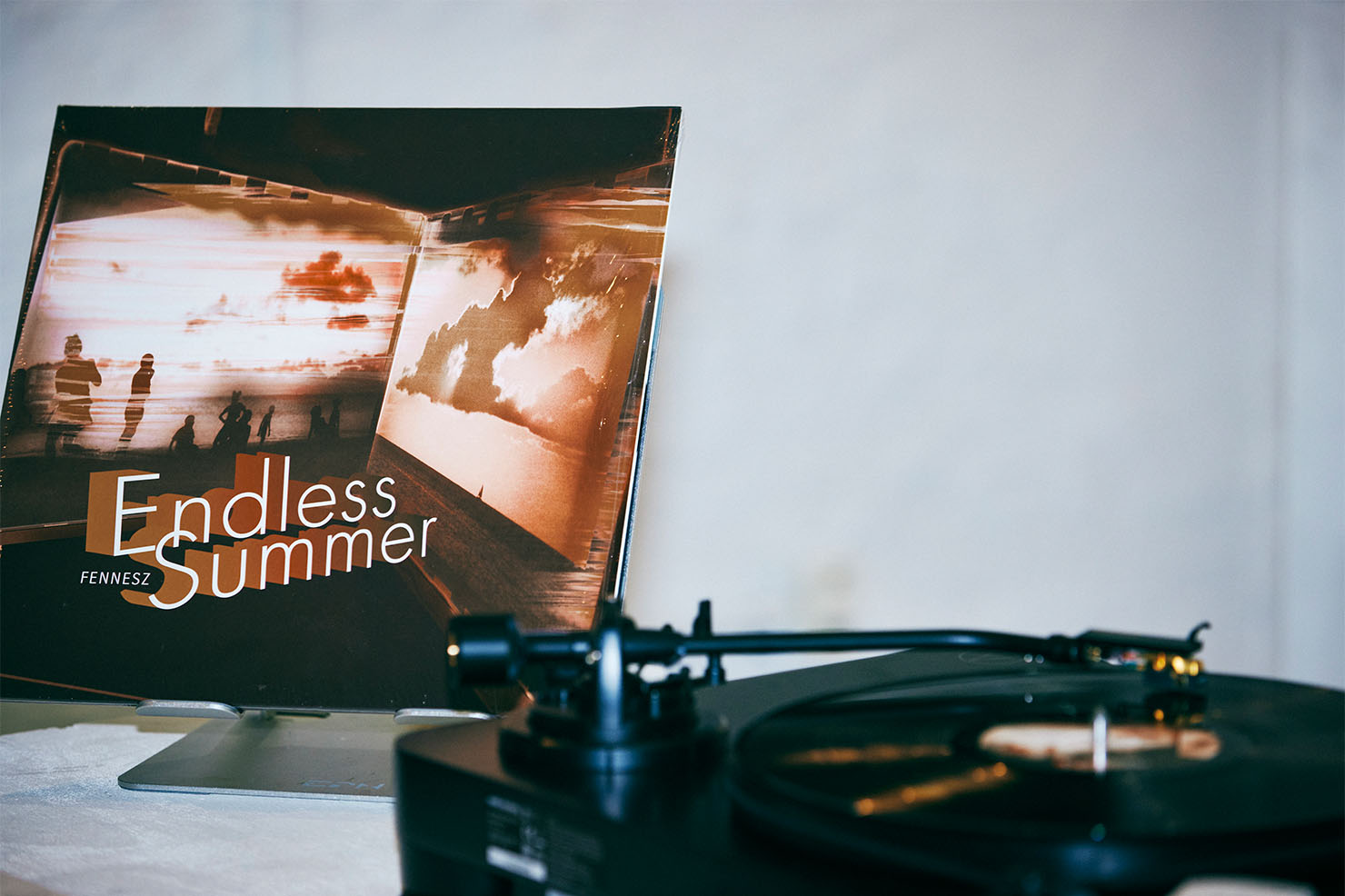 〜「VM760SLC」 で視聴　Christian Fennesz 『Endless Summer』 収録曲 「Endless Summer」〜