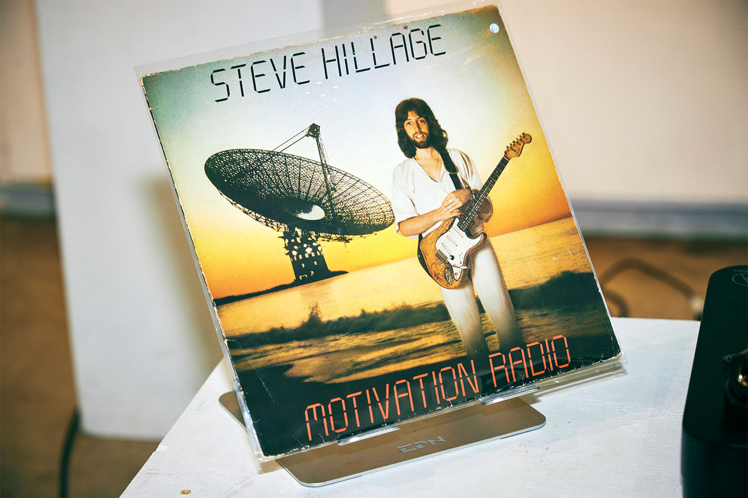 〜「VM750SH」 で視聴　Steve Hillage （スティーヴ・ヒレッジ） 『Motivation Radio』 収録曲 「Octave Doctors」〜