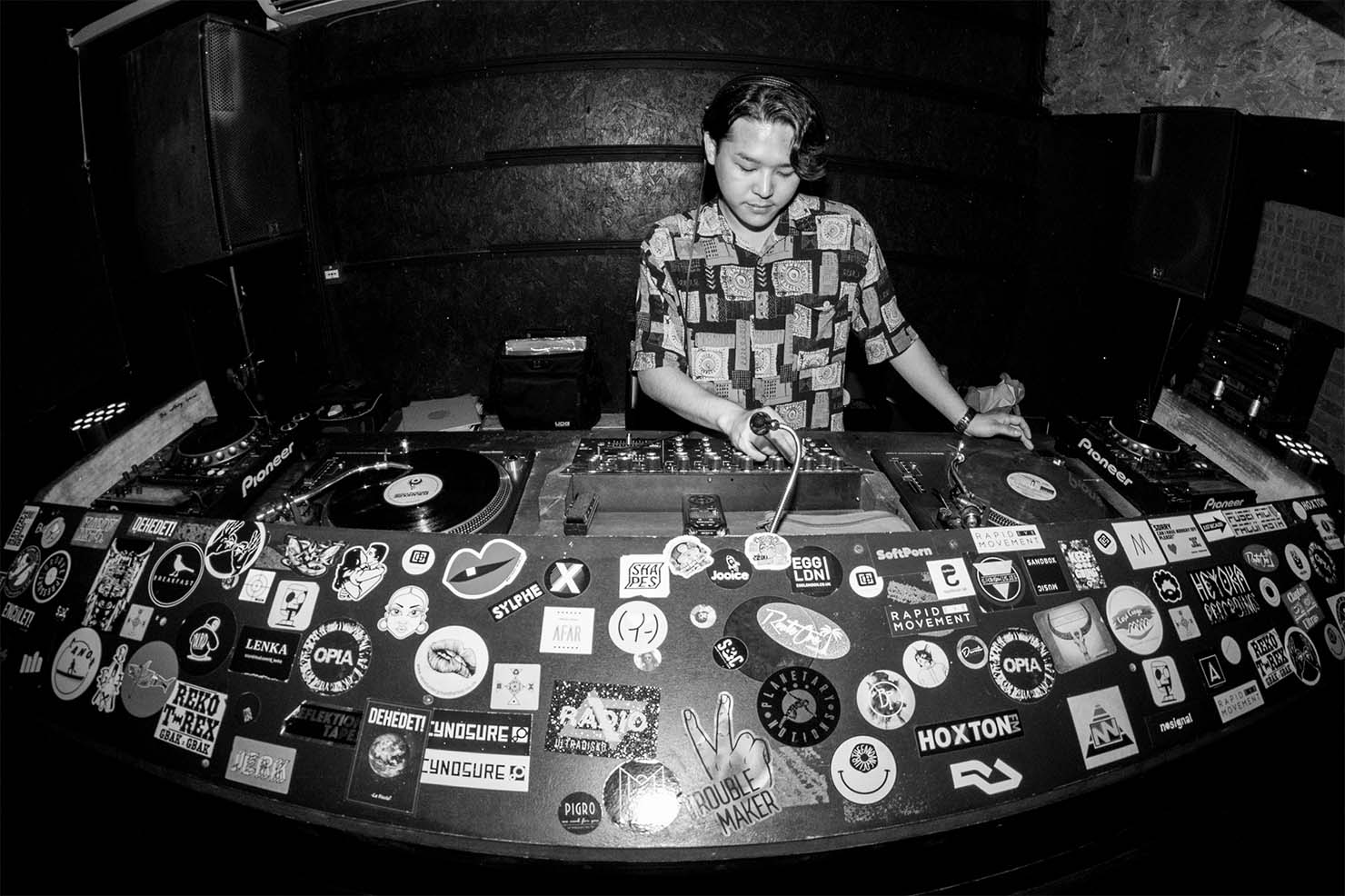 90s日本クラブ・ミュージックを世界に向けて“再生”する——ロンドン拠点のDJ／レーベル・オーナー、Junki Inoueの足跡と挑戦