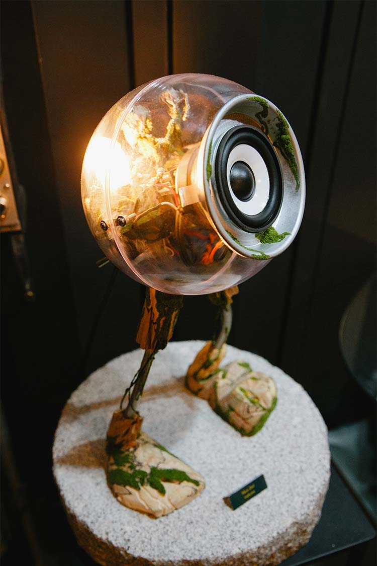 “生物”としてのスピーカー。小宇宙が広がっていた“SOUND ALIEN LEAK”をレポート - Always Listening by