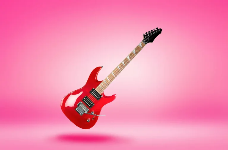 ギターが売れない？つくれない？身近な楽器をとりまく現状