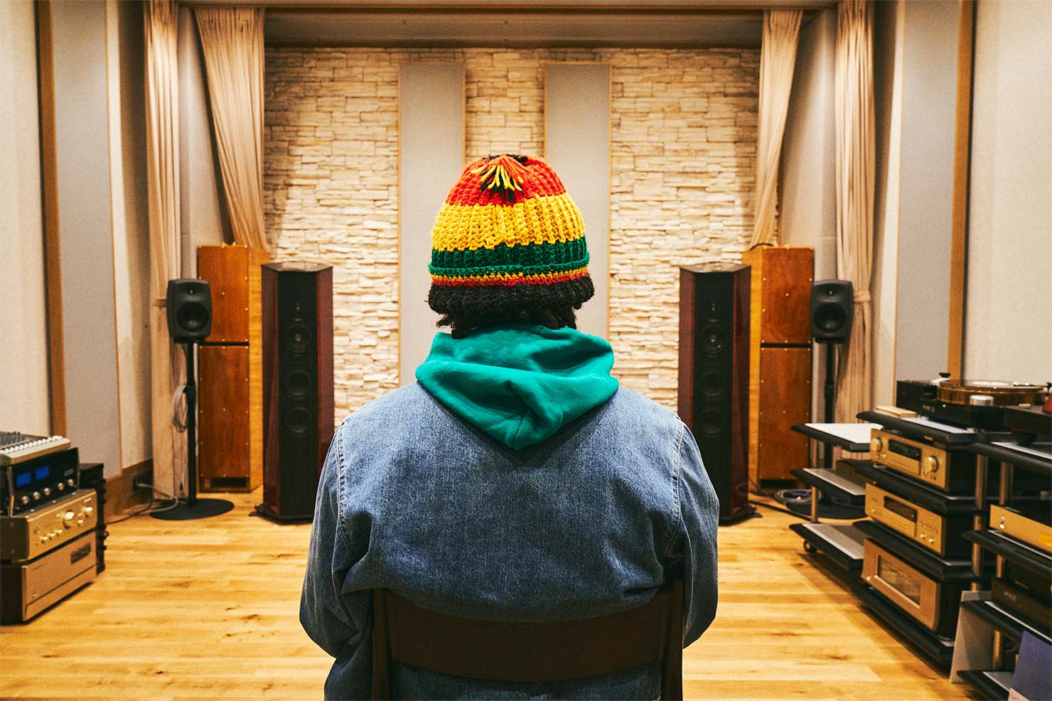 ユセフ・デイズの来日に密着。自然と家族と日本文化、そして音楽との繋がりを紐解く。【後編】