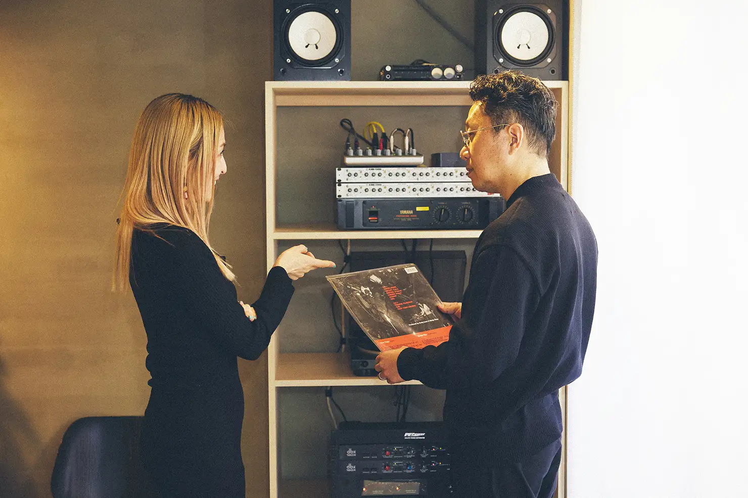 低予算でも音響にこだわる恵比寿のヘアサロンRaw【営業中でもレコードを聴きたい】