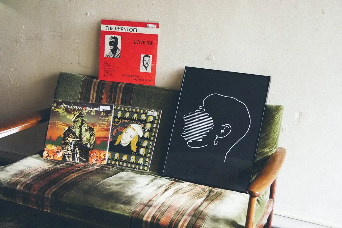 ペインター・AICONが直感で選ぶ、3枚のレコード｜ECHO RECORDS編【ジャケ買いのススメ】