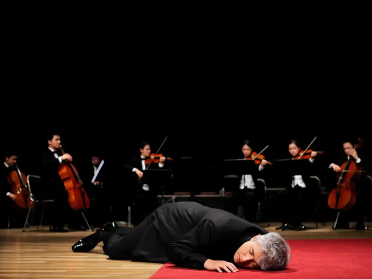 格式高いだけじゃない？クラシック音楽の常識を覆す、マウリシオ・カーゲルの奇抜な演出