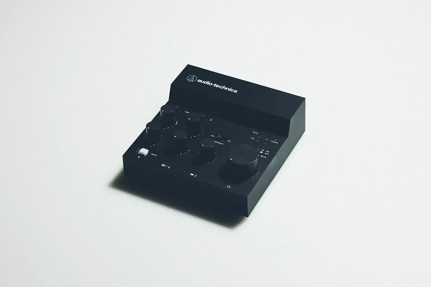 AT-UMX3
