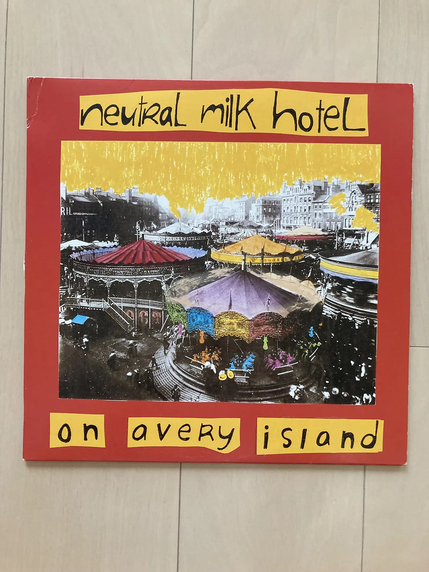 Neutral Milk Hotel『On Avery Island』