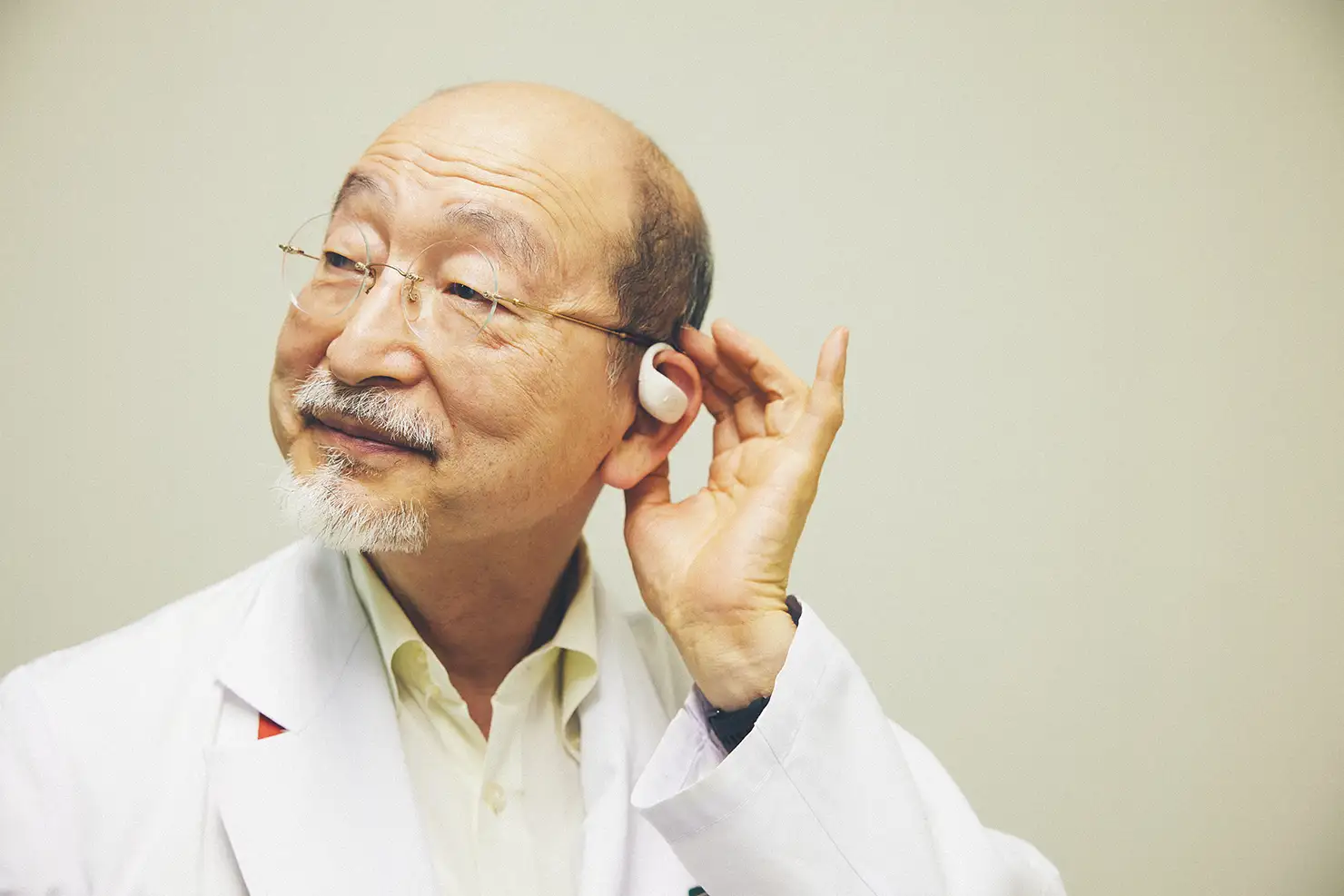 耳の中にカビが生えるって本当？耳掃除はやりすぎ厳禁？——耳鼻科医・石井正則先生に質問してみた【前編】