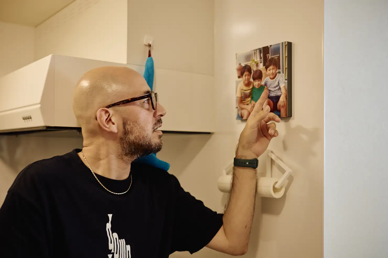 マーク氏の幼少期、兄弟の集合写真。左からケン、マーク、イアン