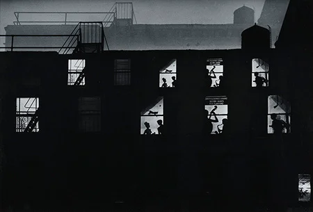 Ｗ. ユージン・スミス 〈屋根裏部屋から〉より 1957-58年頃 東京都写真美術館 ©2026 The Heirs of W. Eugene Smith