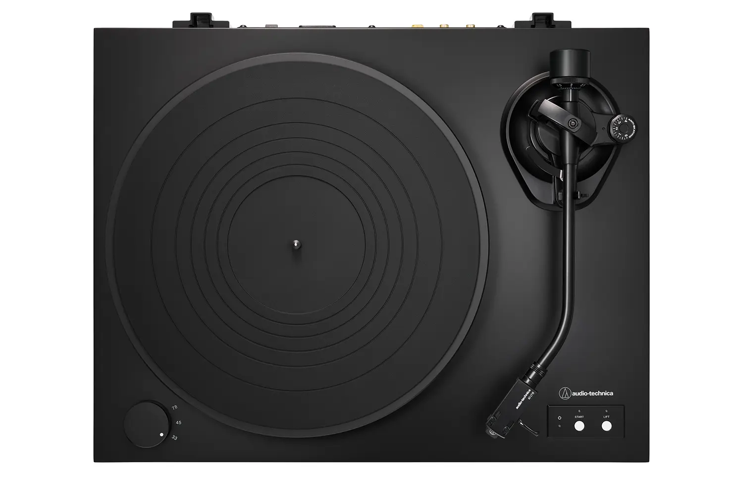 キャビネットがまたクラスの標準を大きく脱するもので、非常に強度が高くほとんど鳴きがありません