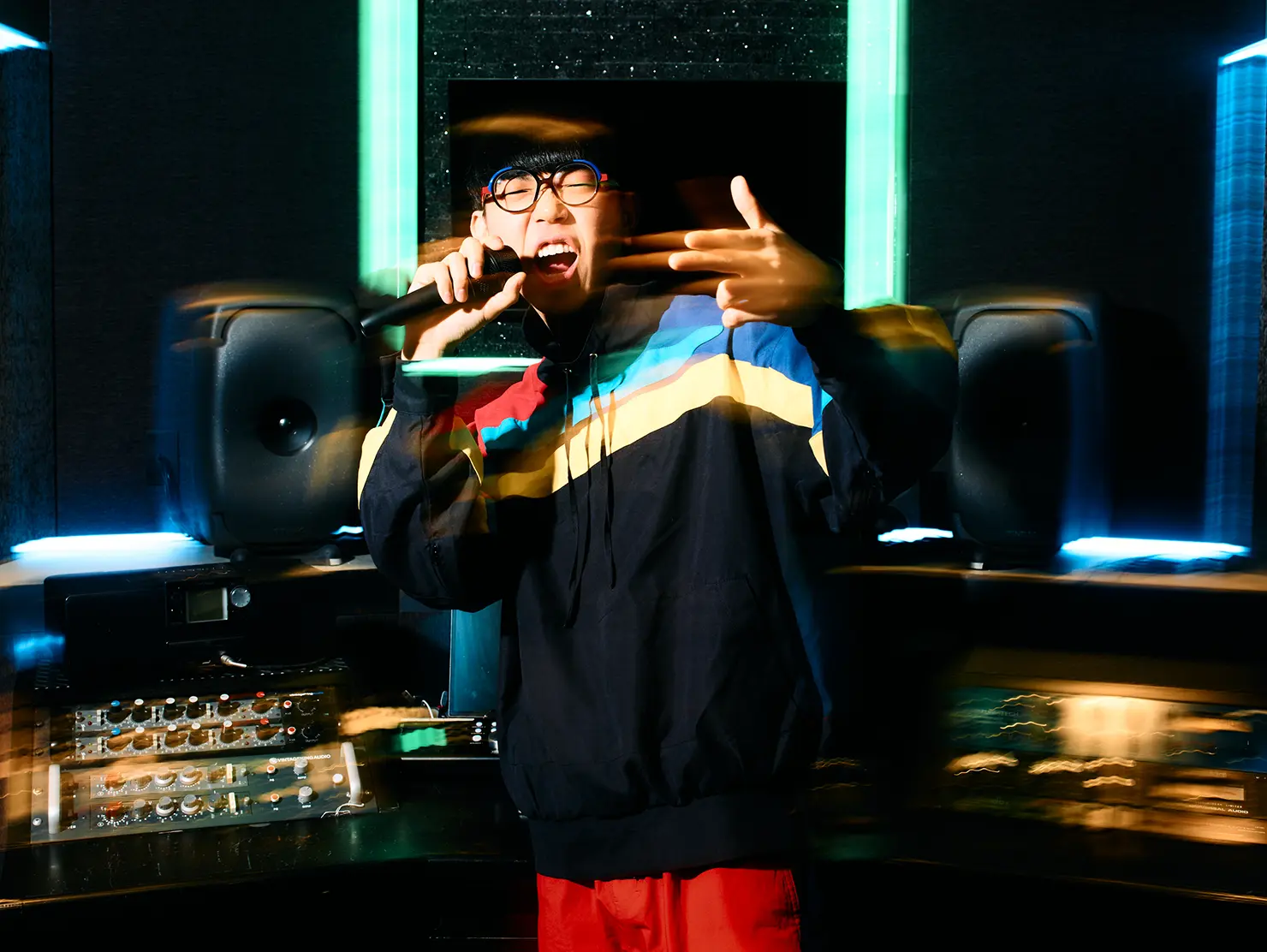 「声」で世界を躍らせるプロデューサー／ヒューマンビートボクサー、SO-SO。表現者としての進化と、制作手法・機材の全貌