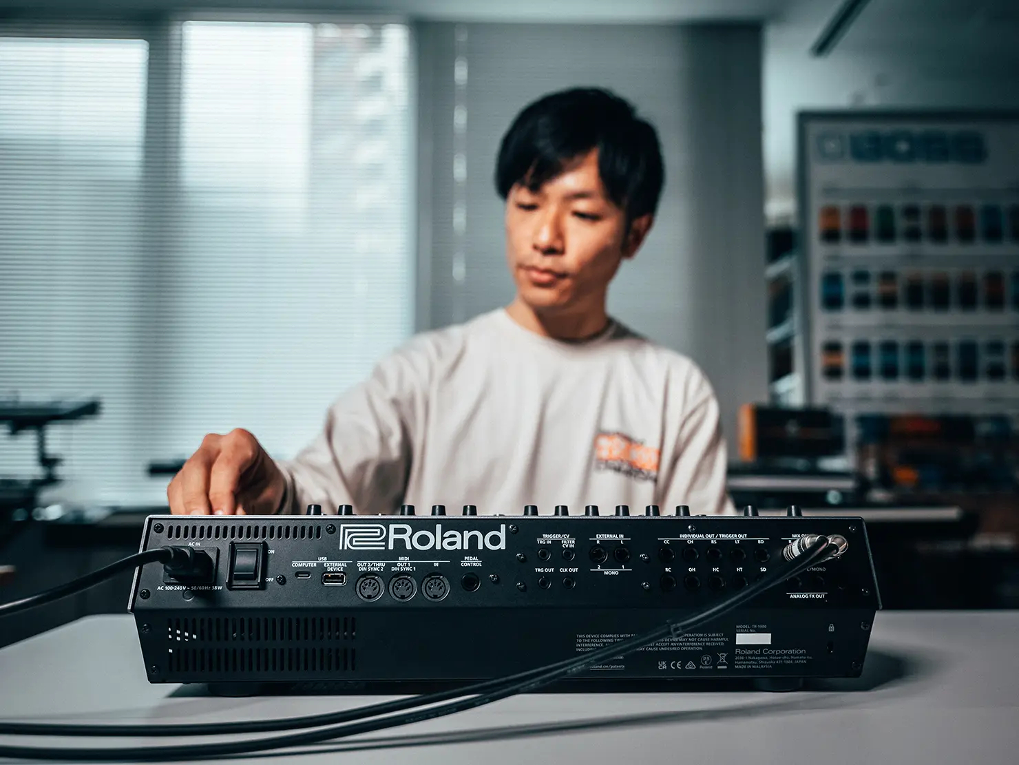 Roland TR-1000は何を引き継ぎ、何を更新したのか——田原大地が語る、設計思想と音の本質