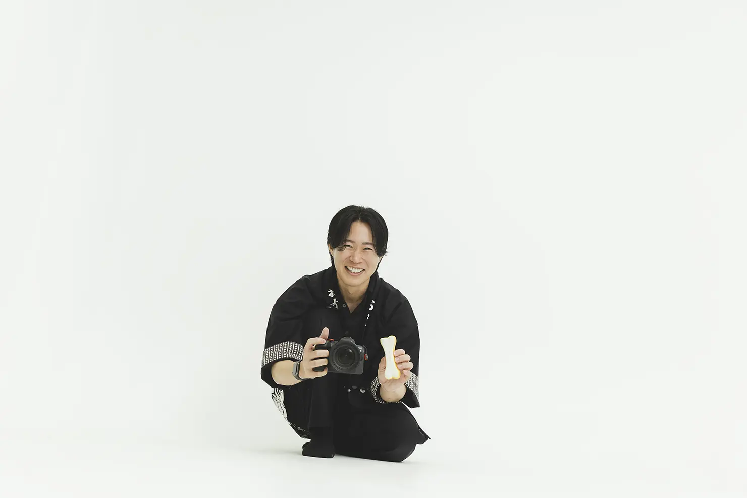 犬専門写真館オーナー兼5,000万再生超え動画クリエイター。佐藤新が語る、「バズの哲学」と「動画における音の大切さ」