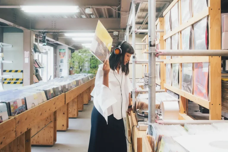 Analog Marketを訪れて。伊藤亜和「ひとりで、誰かと、」