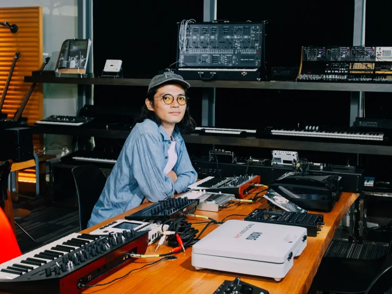Aphex Twinも共鳴したKORG高橋達也の楽器づくり——その原点・哲学から、新境地「アコースティック・シンセシス」まで