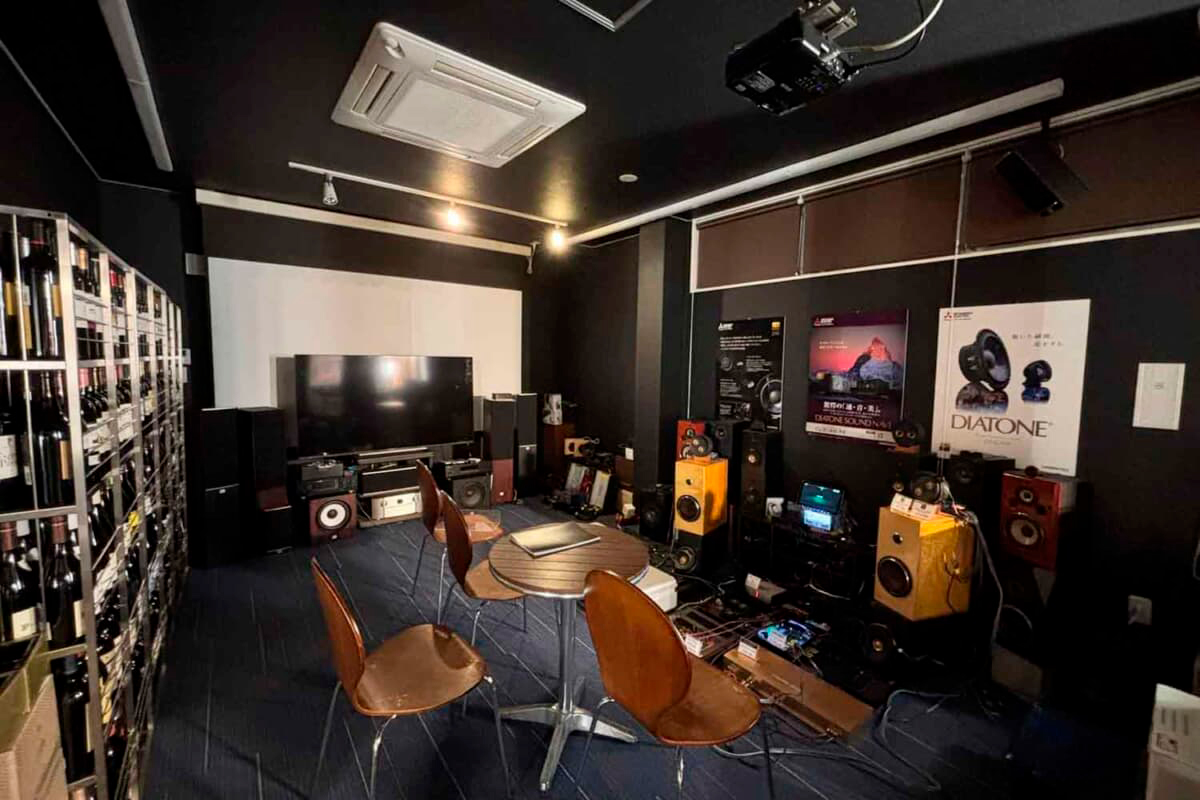 店舗内