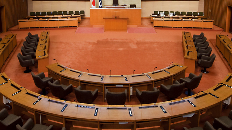 鳥取県議会議場・委員会室