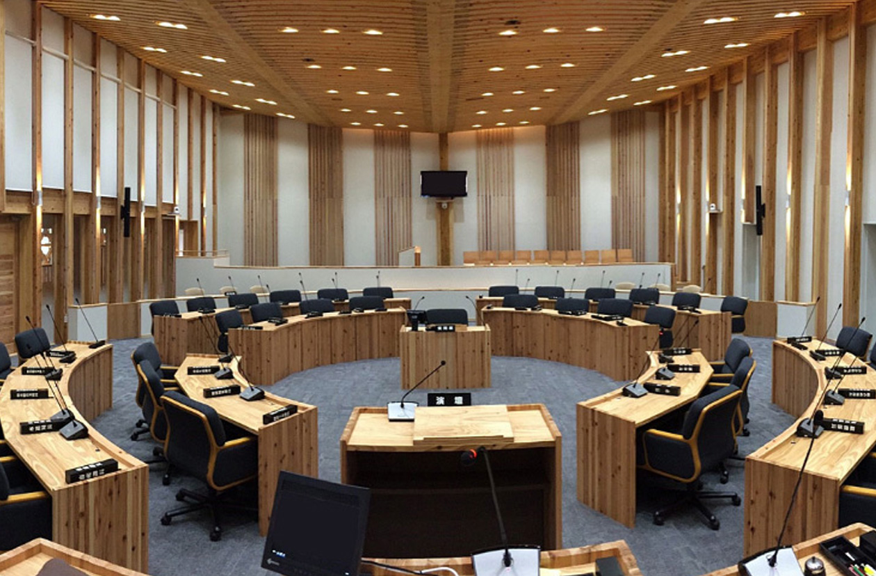 小林市議会議場
