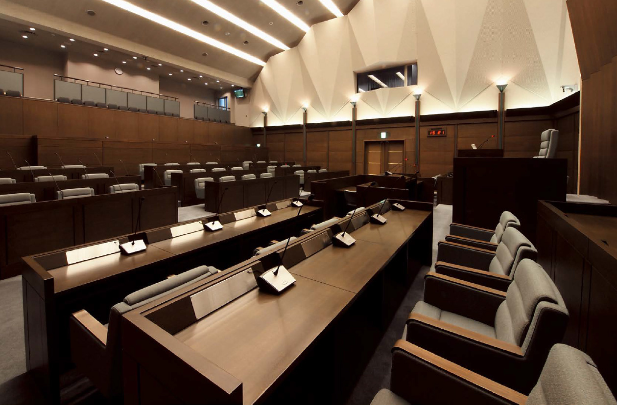 関市議会議場・第一第二委員会室・全員協議会室