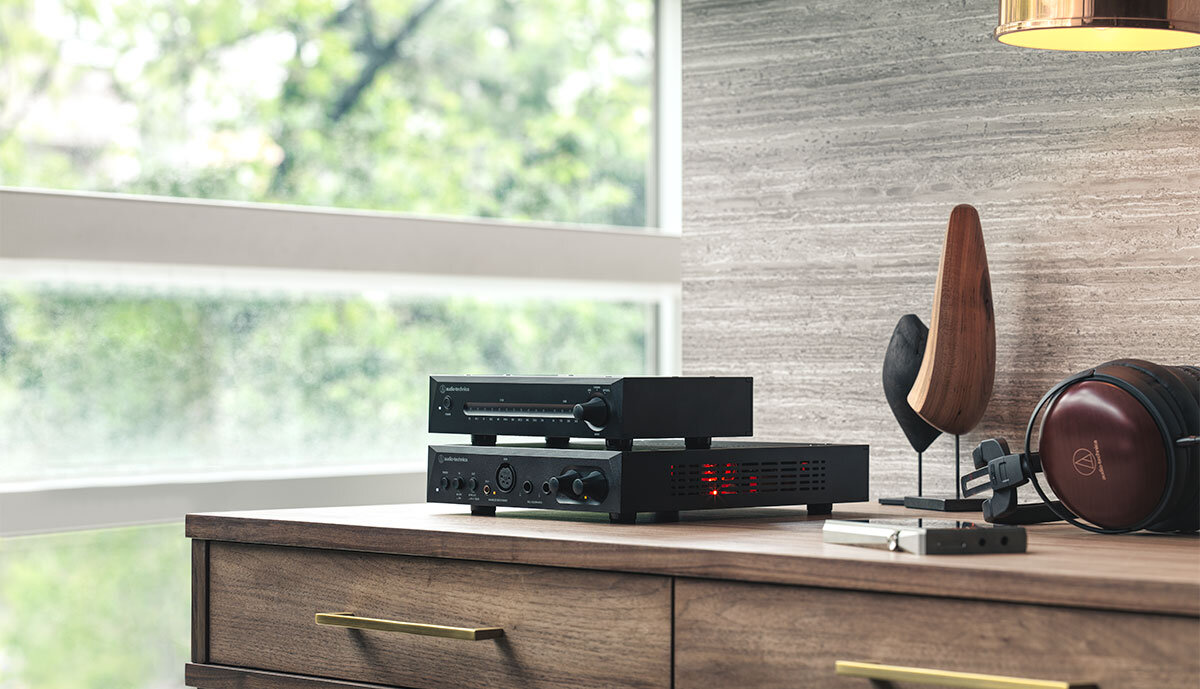 https://www.audio-technica.co.jp/upload/contents/product/AT-DAC100/5f7c2bb1206ca679137015.jpg?xz=19110707-P
