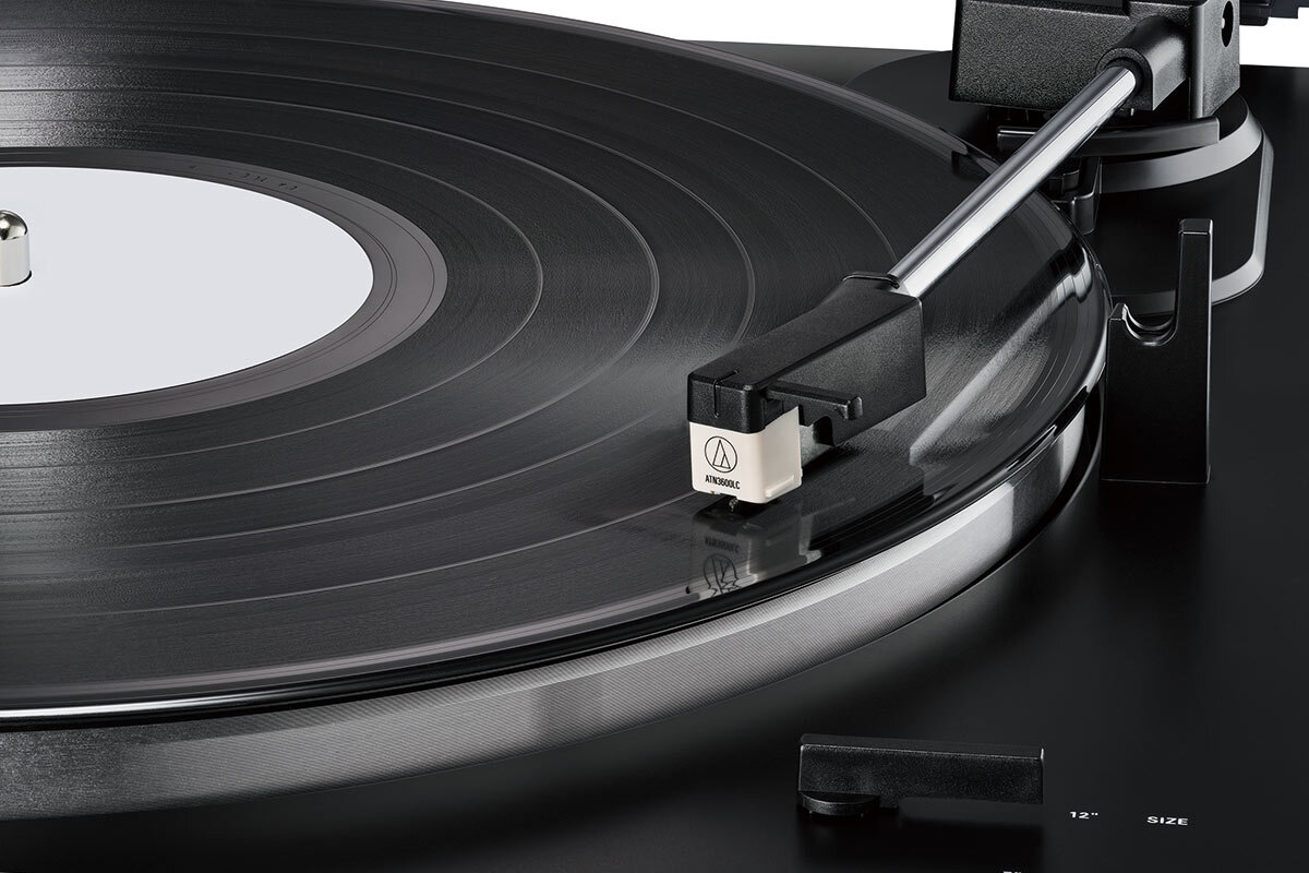 AT-LP60X：VM型ステレオカートリッジ付属