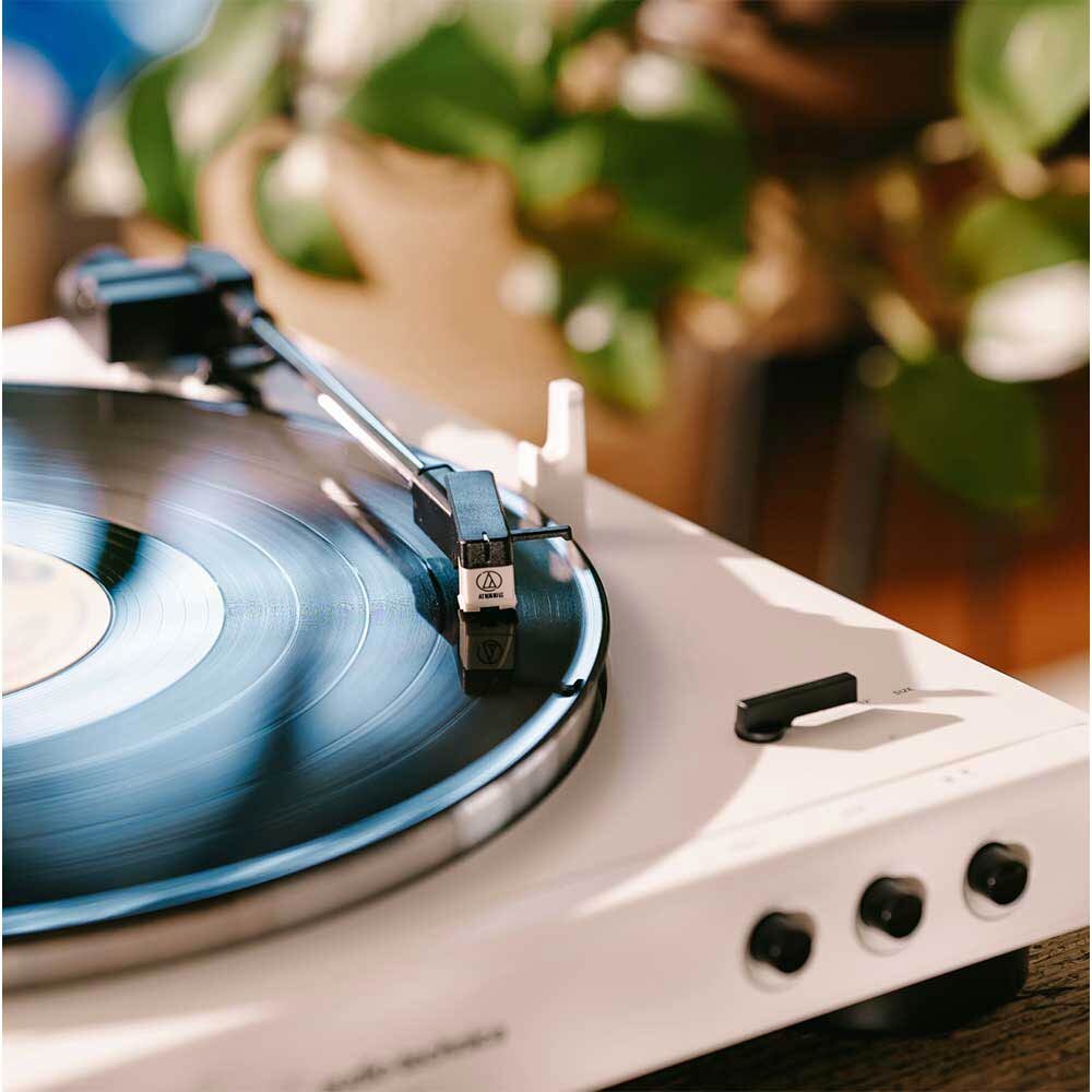 【おまけ付き】レコードプレーヤー Bluetooth対応 AT-LP60XBT 初心者に使ってほしいコンパクト＆ワイヤレスなレコード