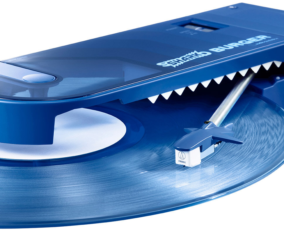 AT-SB727 SHARK：トーンアームを移動するとレコードが回りだす