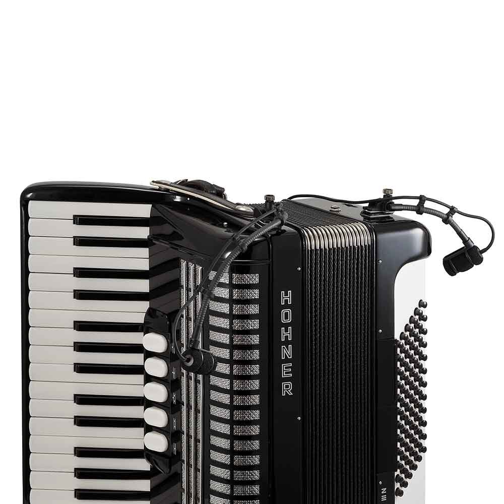 Marinucci イタリア製　高級アコーディオン　調律。整備済　美品 Marinucci イタリア製 高級アコーディオン 調律。整備済 美品