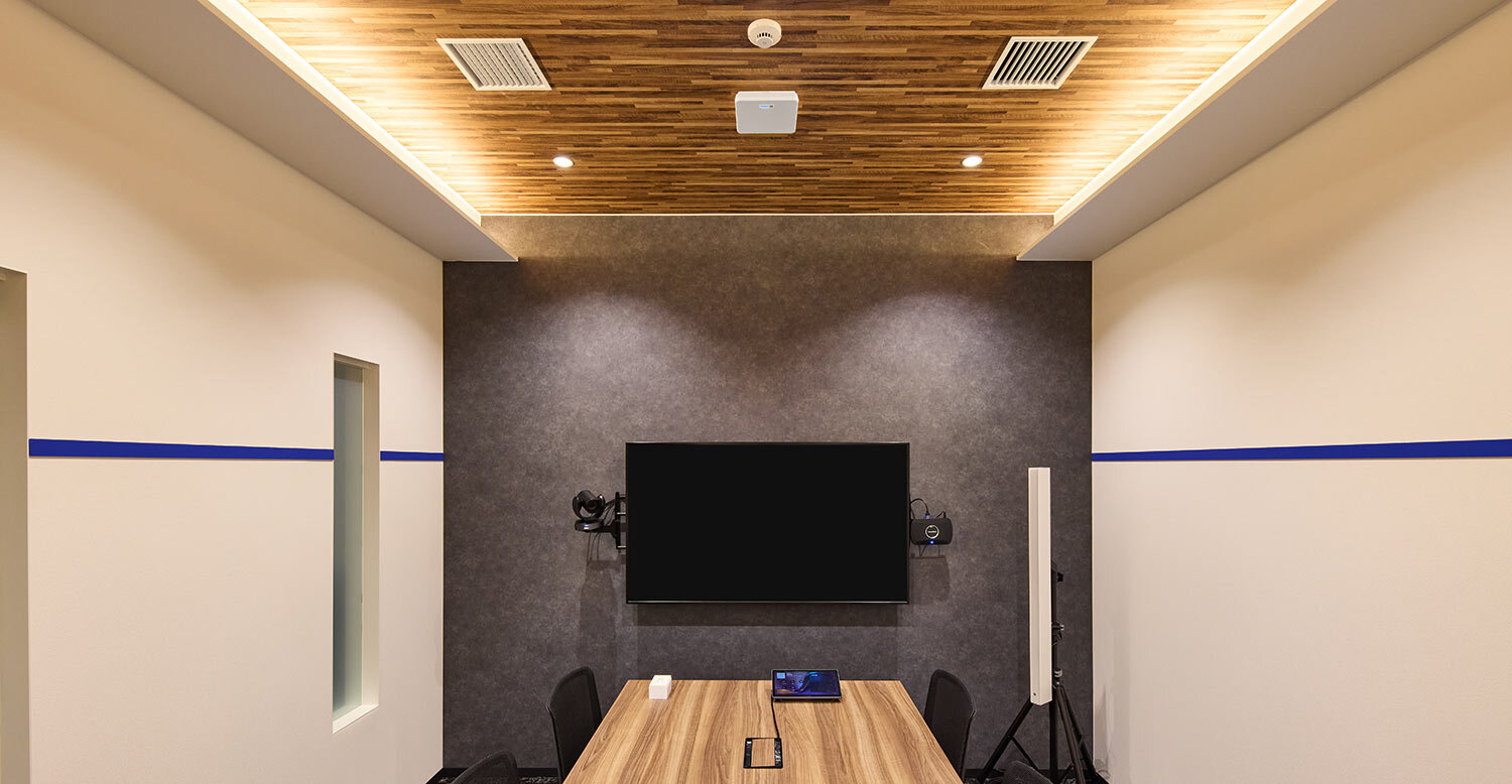 導入事例：株式会社映像センター3階 MEETING ROOM