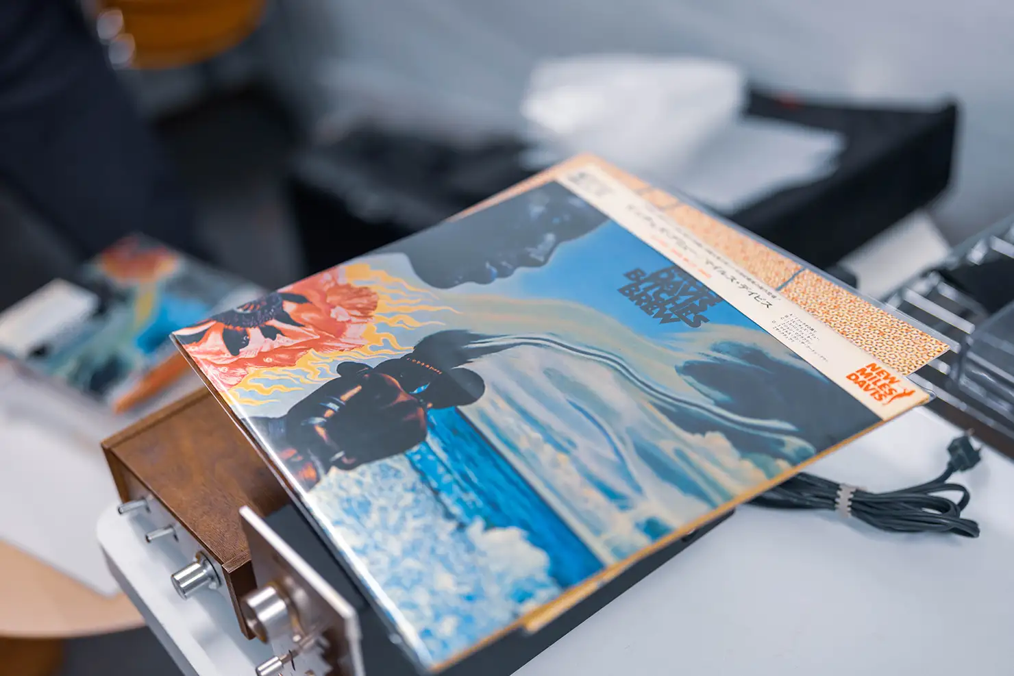 原雅明×尾島由郎が語る「ジャズ」と「環境音楽」の交差点。『アンビエント/ジャズ』刊行記念トーク・レポート